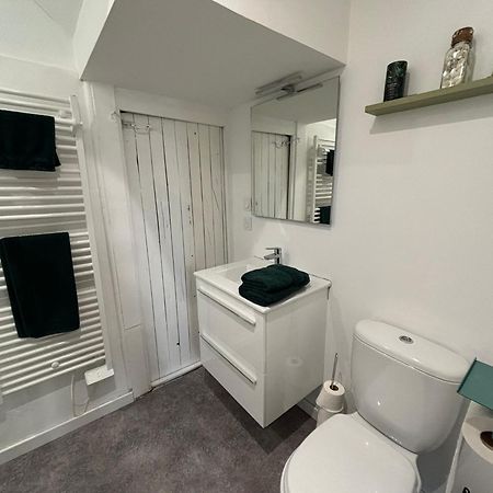 Appartement Moderne Ла Рош-сюр-Йон Екстериор снимка