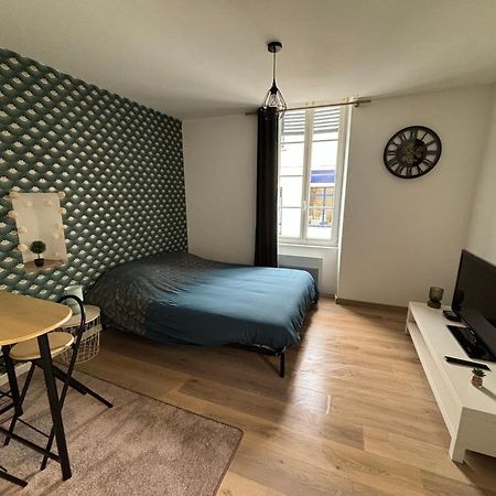 Appartement Moderne Ла Рош-сюр-Йон Екстериор снимка